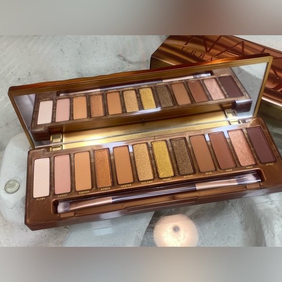 Urban Decay Naked Honey Eyeshadow Palette - Picture 1 of 9